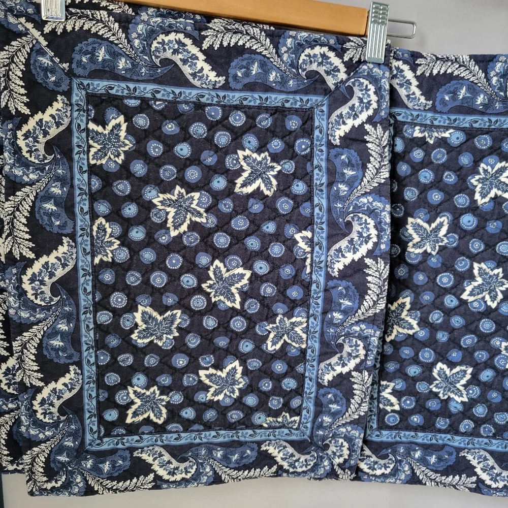 6 Vera Bradley Vintage Blue Coin Leaf Print Quilted Reversible Table Placemats